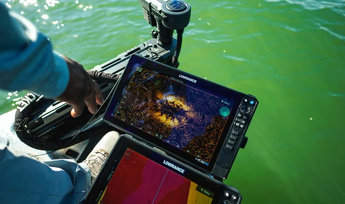 Lowrance ActiveTarget 2 XL Live Sonar