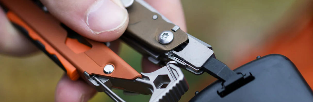 Мультитул Leatherman Signal Mesa Verde, нейлоновий чохол 833321